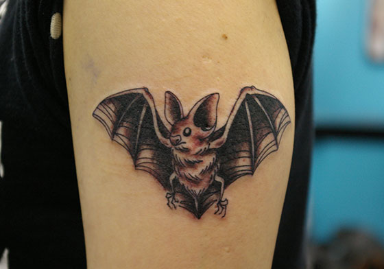 コウモリ バット のタトゥーの意味 大阪 タトゥースタジオ Lucky Round Tattoo 刺青