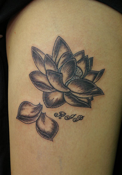 蓮 ロータス のタトゥーの意味 大阪 タトゥースタジオ Lucky Round Tattoo 刺青