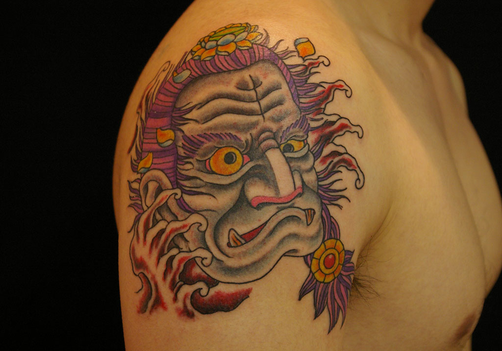 不動明王の顔のタトゥー画像 大阪 Lucky Round Tattoo 刺青