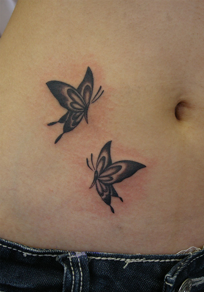 可愛い二頭の蝶のタトゥー画像 大阪 Lucky Round Tattoo 刺青