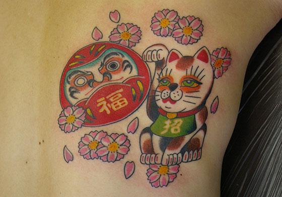 LUCKY ROUND TATTOOの招き猫のタトゥー