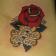 アメリカントラディショナルの薔薇のタトゥー