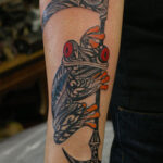 カエルのトライバルのタトゥー